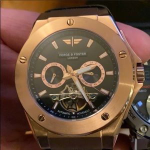 Forge and foster watch like new